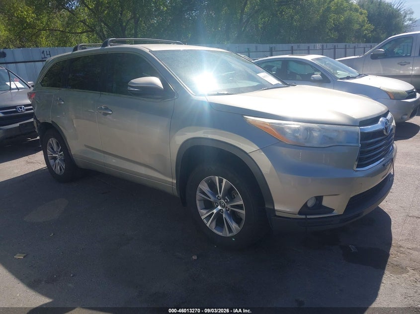 2016 TOYOTA HIGHLANDER LE PLUS V6 | 5TDBKRFH9GS309493 | UPCARS