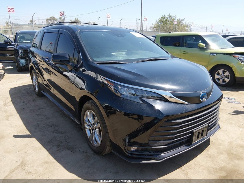 2025 TOYOTA SIENNA XLE | 5TDJSKFC1SS200736 | UPCARS