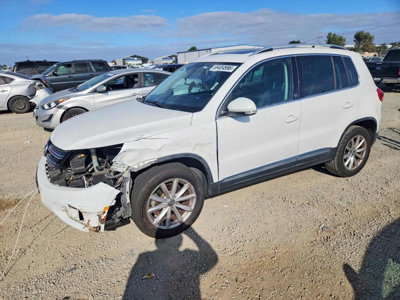 2017 VOLKSWAGEN TIGUAN WOLFSBURG | WVGRV7AXXHK010415 | UPCARS