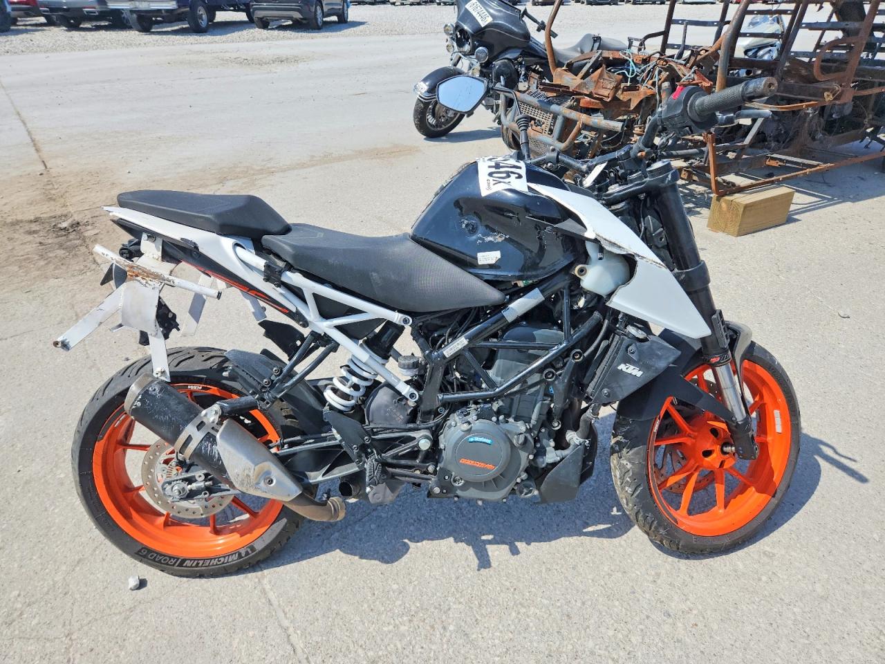 2022 KTM MOTORCYCLE DUKE | MD2JPJ40XNC236784 | UPCARS
