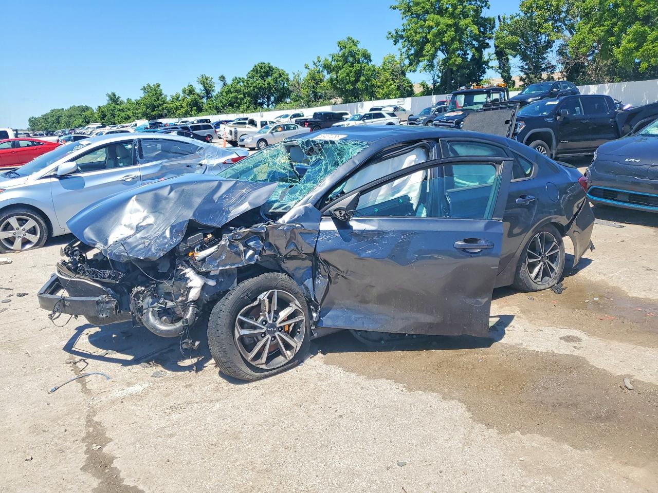 2022 KIA FORTE LXS | 3KPF24AD6NE462672 | UPCARS