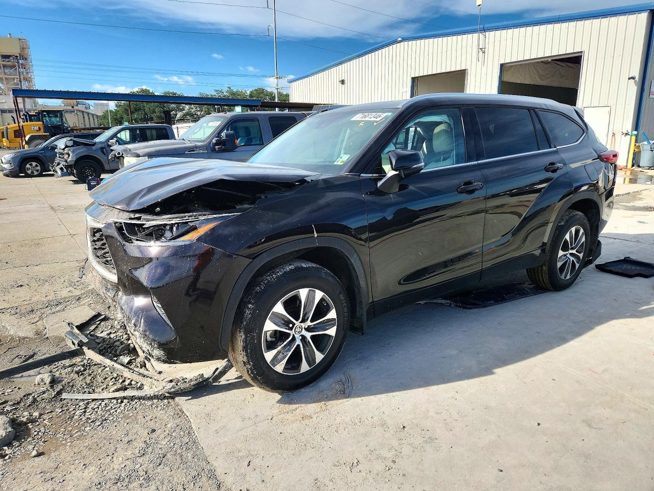 2021 TOYOTA HIGHLANDER XLE | 5TDGZRAH0MS032270 | UPCARS