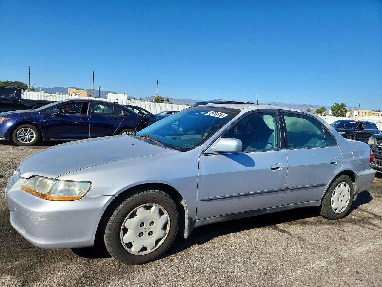 1998 HONDA ACCORD LX | 1HGCG5642WA208028 | UPCARS