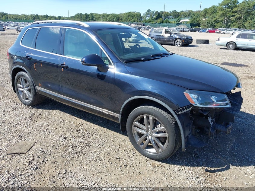 2015 VOLKSWAGEN TOUAREG V6 LUX | WVGEF9BP9FD001471 | UPCARS
