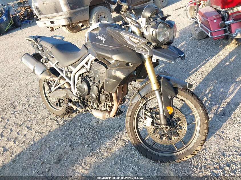 2011 TRIUMPH MOTORCYCLE TIGER 800/ABS | SMTE05BF4BJ495421 | UPCARS