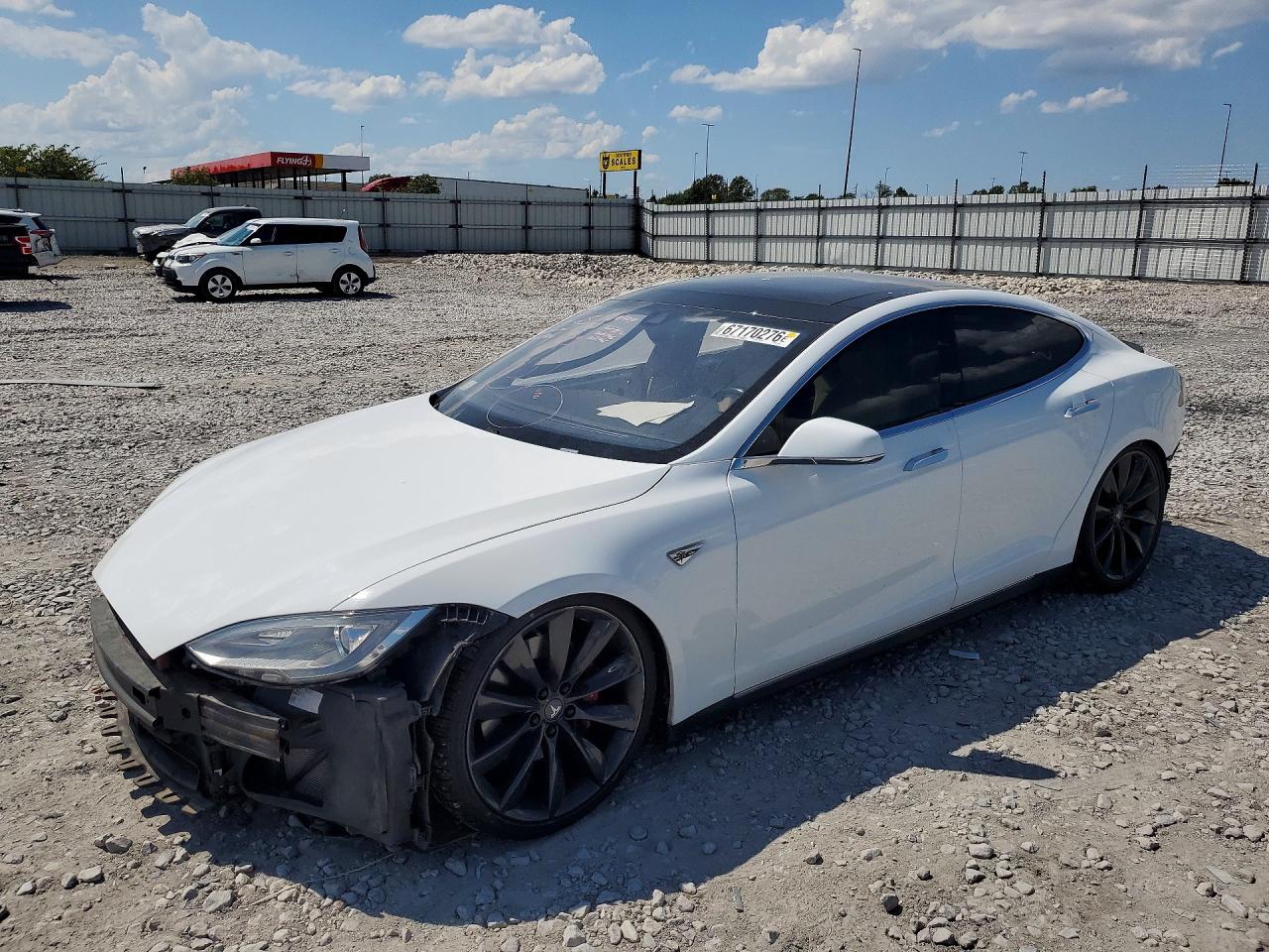2015 TESLA MODEL S 85D | 5YJSA1H22FFP74956 | UPCARS