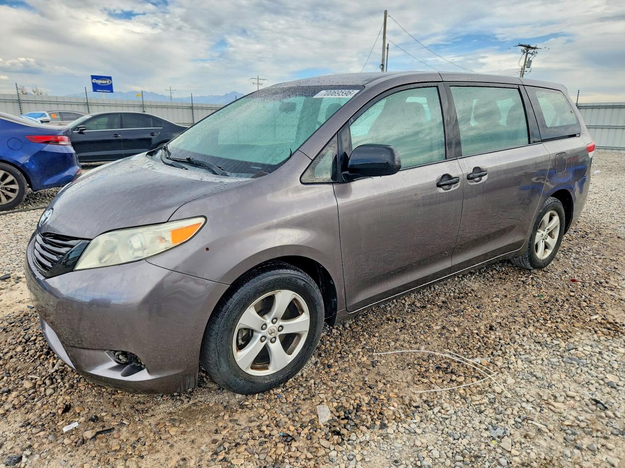 2011 TOYOTA SIENNA BASE 7-PASSENGER | 5TDZK3DC8BS149649 | UPCARS