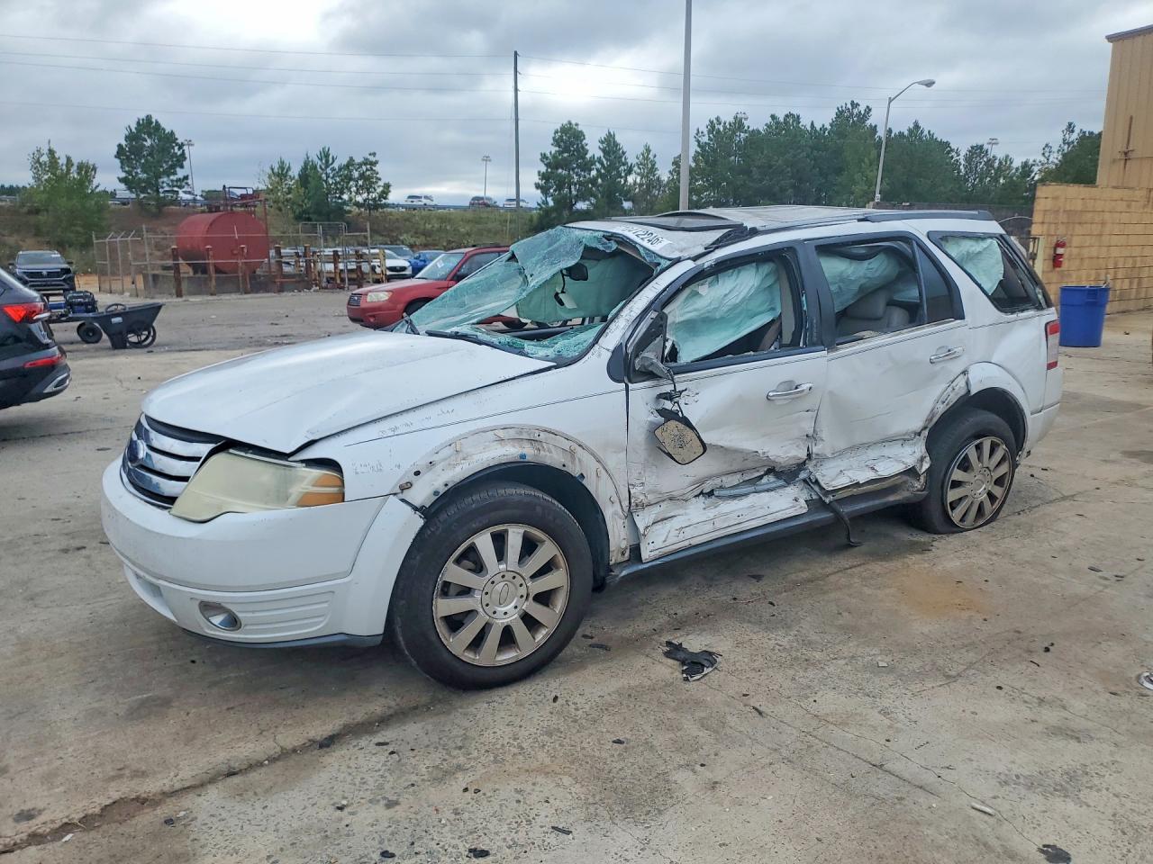 2008 FORD TAURUS LIMITED | 1FMDK03W68GA16374 | UPCARS