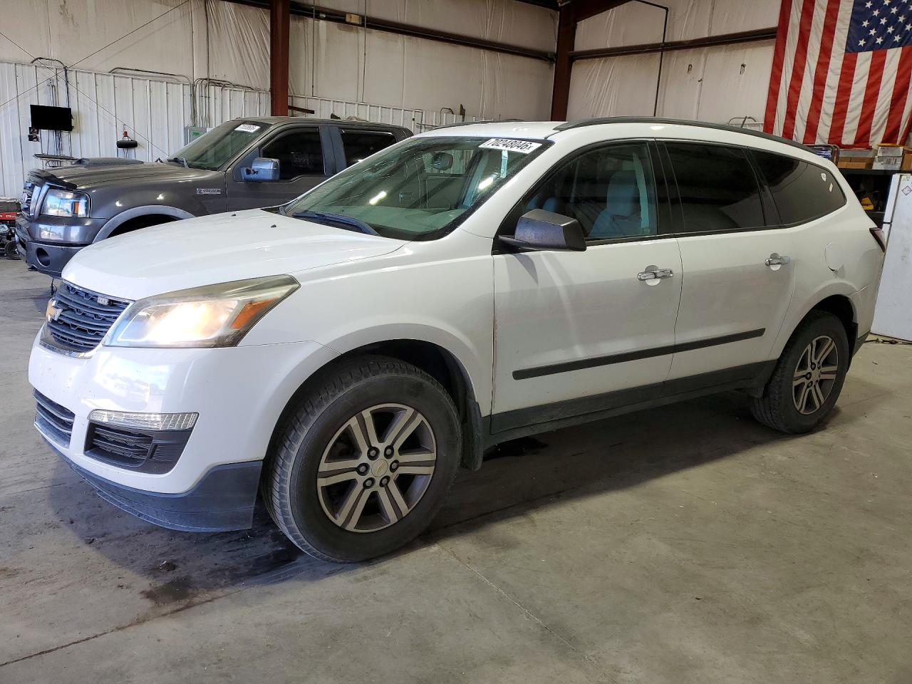 2017 CHEVROLET TRAVERSE LS | 1GNKRFKD9HJ236046 | UPCARS