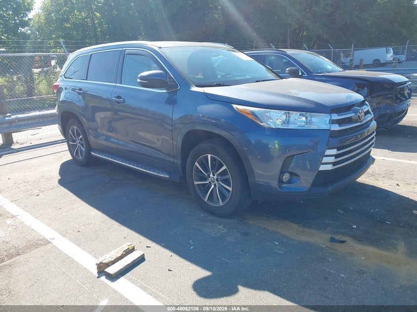 2019 TOYOTA HIGHLANDER XLE | 5TDKZRFH2KS345725 | UPCARS