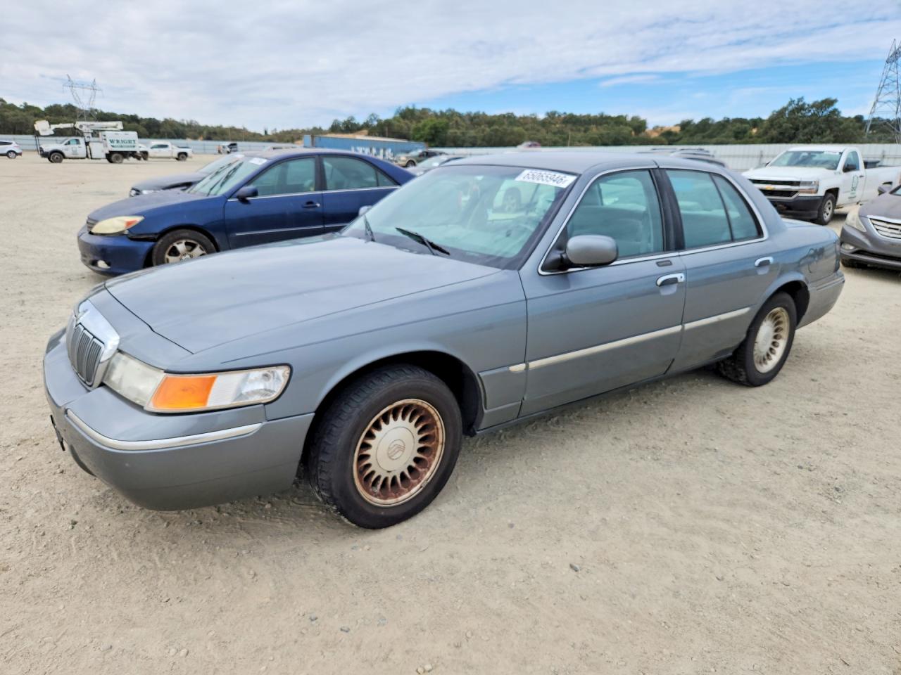2000 MERCURY GRMARQUIS LS | 2MEFM75W9YX620393 | UPCARS