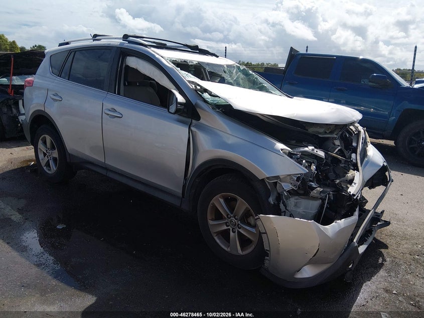 2015 TOYOTA RAV4 XLE | JTMWFREV6FD069827 | UPCARS