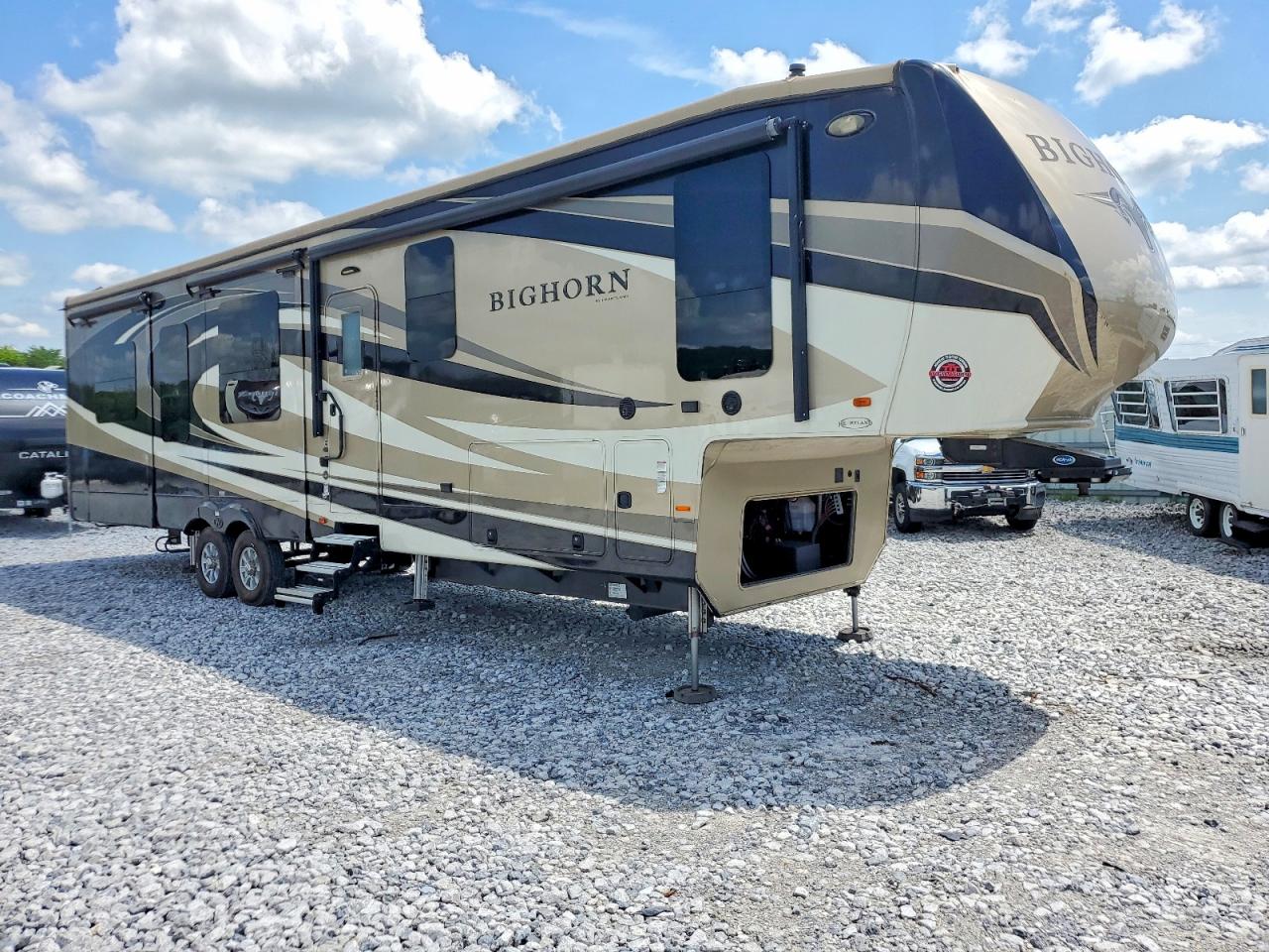 2017 HEARTLAND BIG HORN BIGHORN CAMPER | 5SFBG4322HE335491 | UPCARS