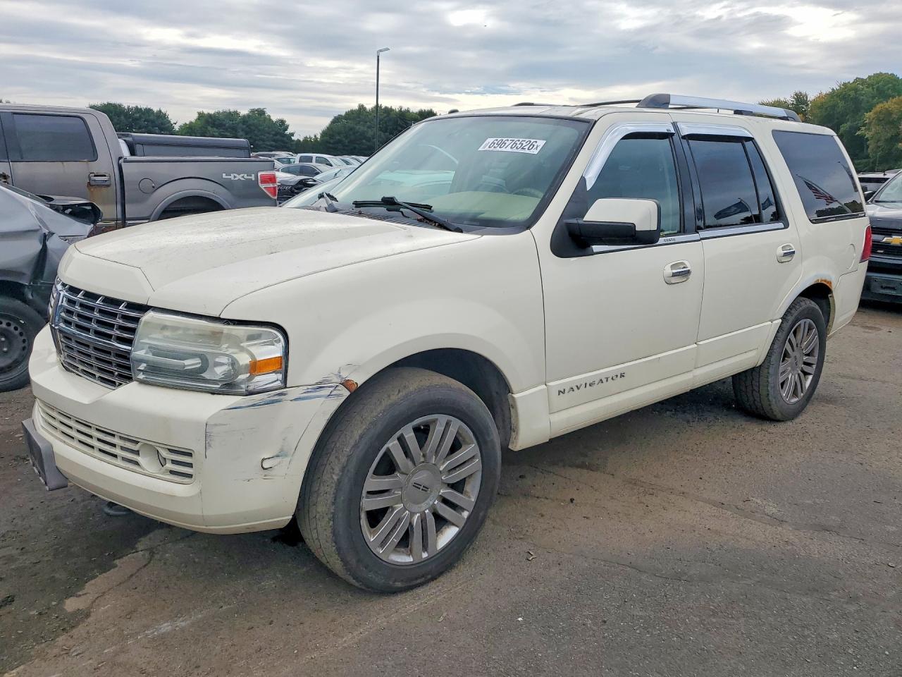 2008 LINCOLN NAVIGATOR | 5LMFU285X8LJ01723 | UPCARS