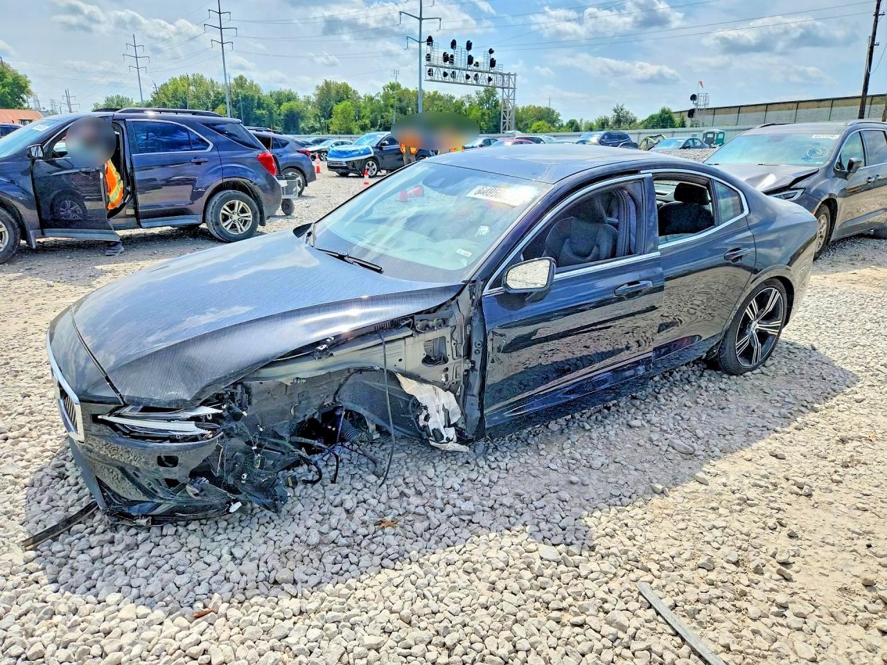 2022 VOLVO S60 B5 INSCRIPTION | 7JRL12FLXNG155680 | UPCARS