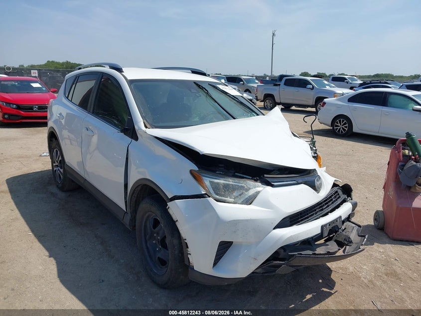 2018 TOYOTA RAV4 LE | JTMZFREV3JJ725585 | UPCARS
