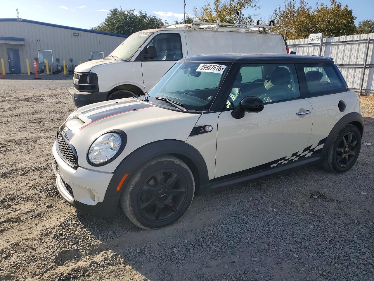 2009 MINI COOPER S | WMWMF73509TW82631 | UPCARS