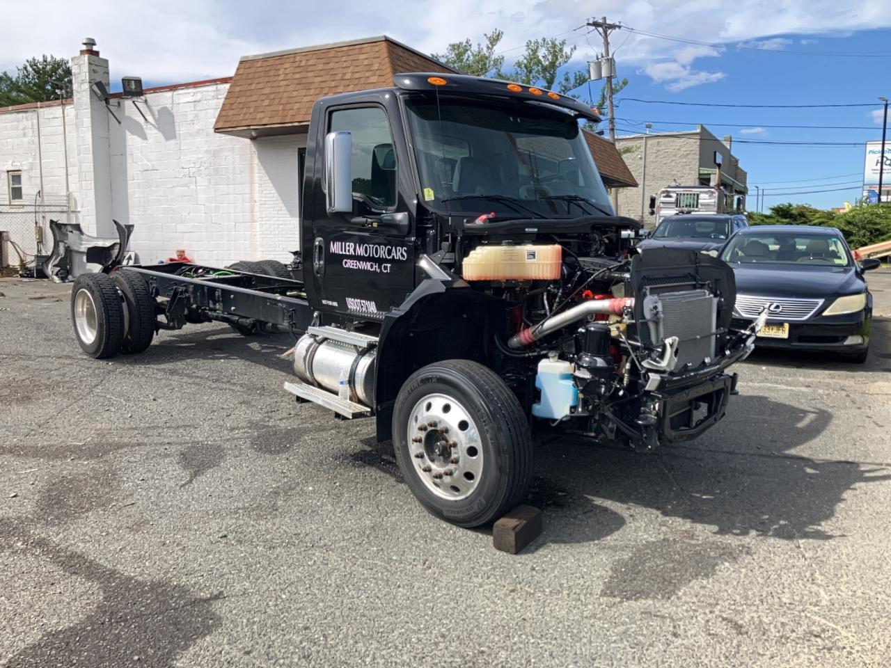 2024 INTERNATIONAL MV607 BOX TRUCK | 445YSL511365001 | UPCARS