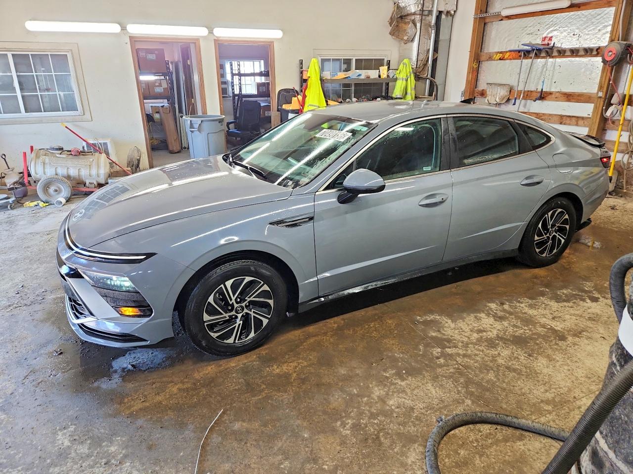 2026 HYUNDAI SONATA BLUE | KMHL24JJ5TA166305 | UPCARS