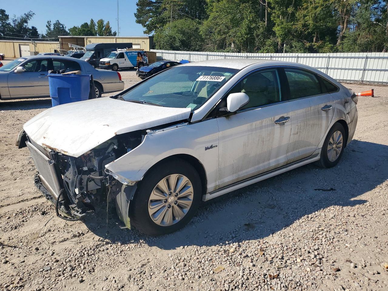 2017 HYUNDAI SONATA SE | KMHE24L32HA068685 | UPCARS