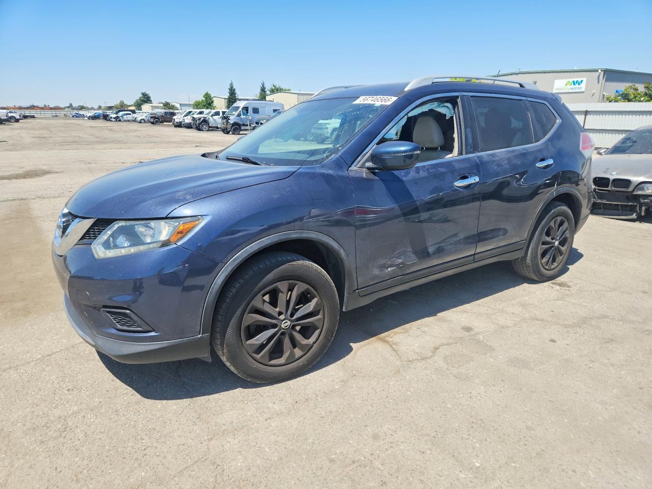 2016 NISSAN ROGUE SV | 5N1AT2MM4GC881746 | UPCARS