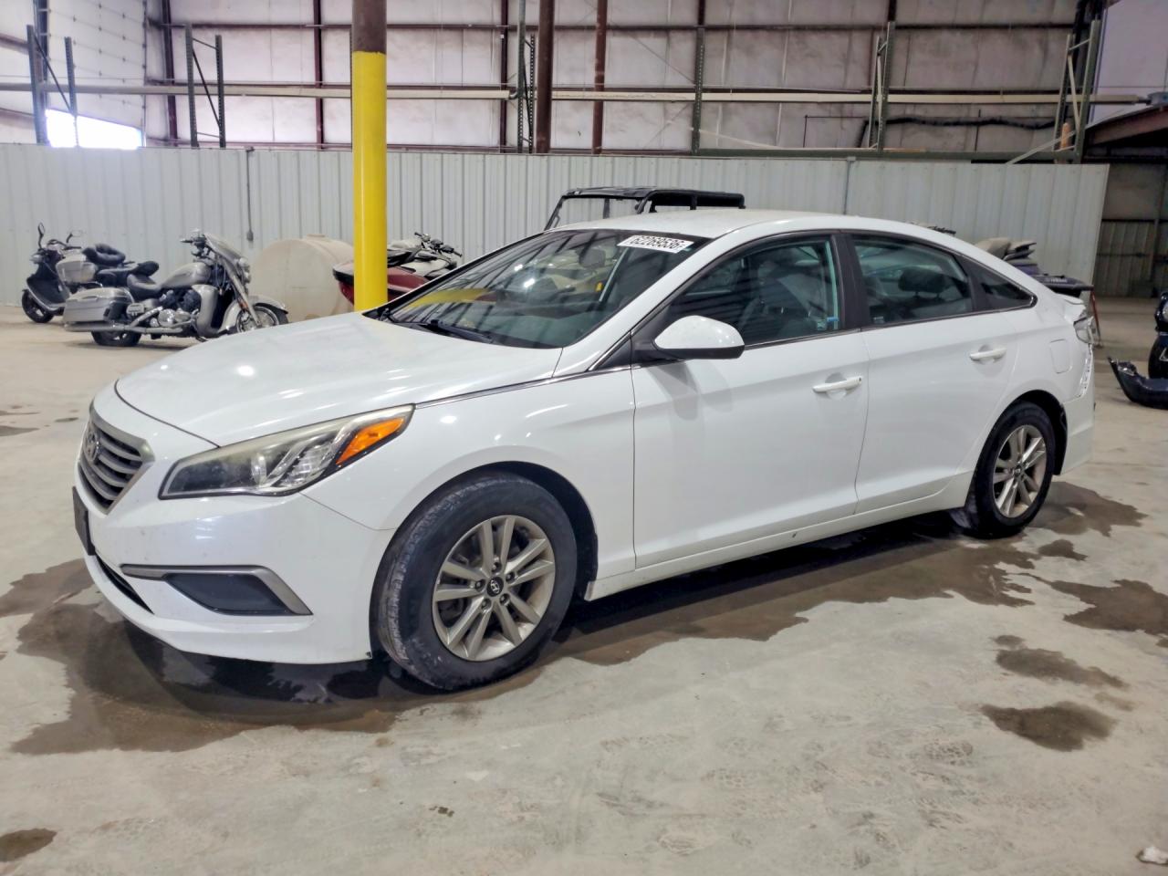 2016 HYUNDAI SONATA SE | 5NPE24AF0GH260616 | UPCARS