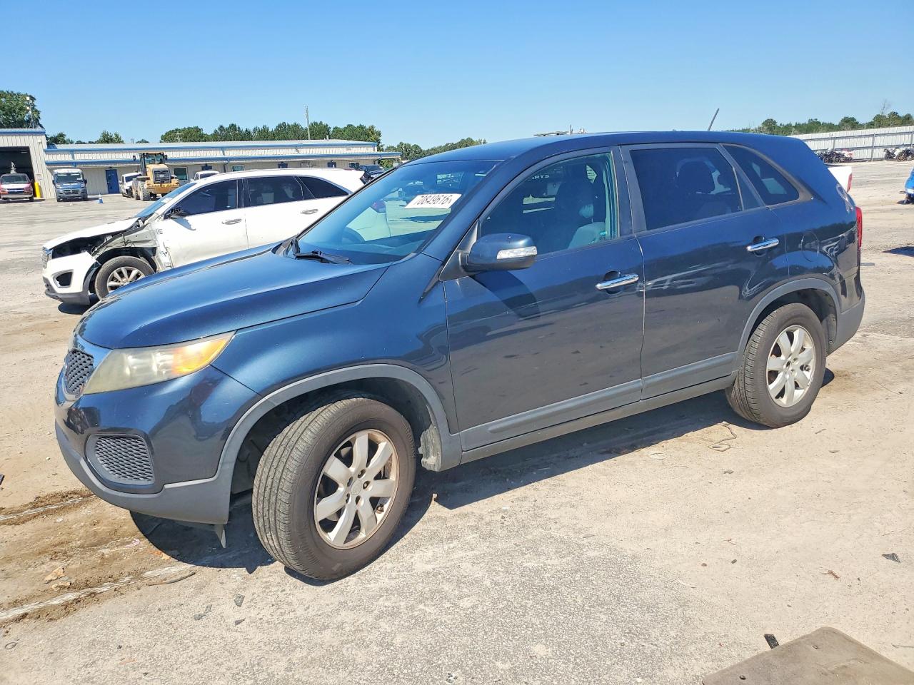 2011 KIA SORENTO LX | 5XYKT3A14BG107087 | UPCARS