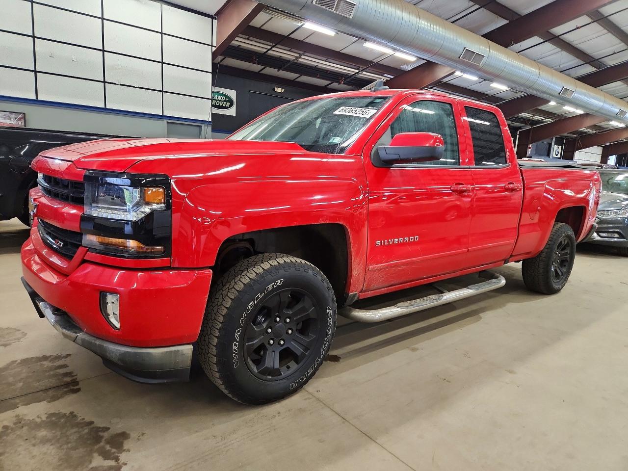 2017 CHEVROLET SILVERADO K1500 LT | 1GCVKREC4HZ388137 | UPCARS