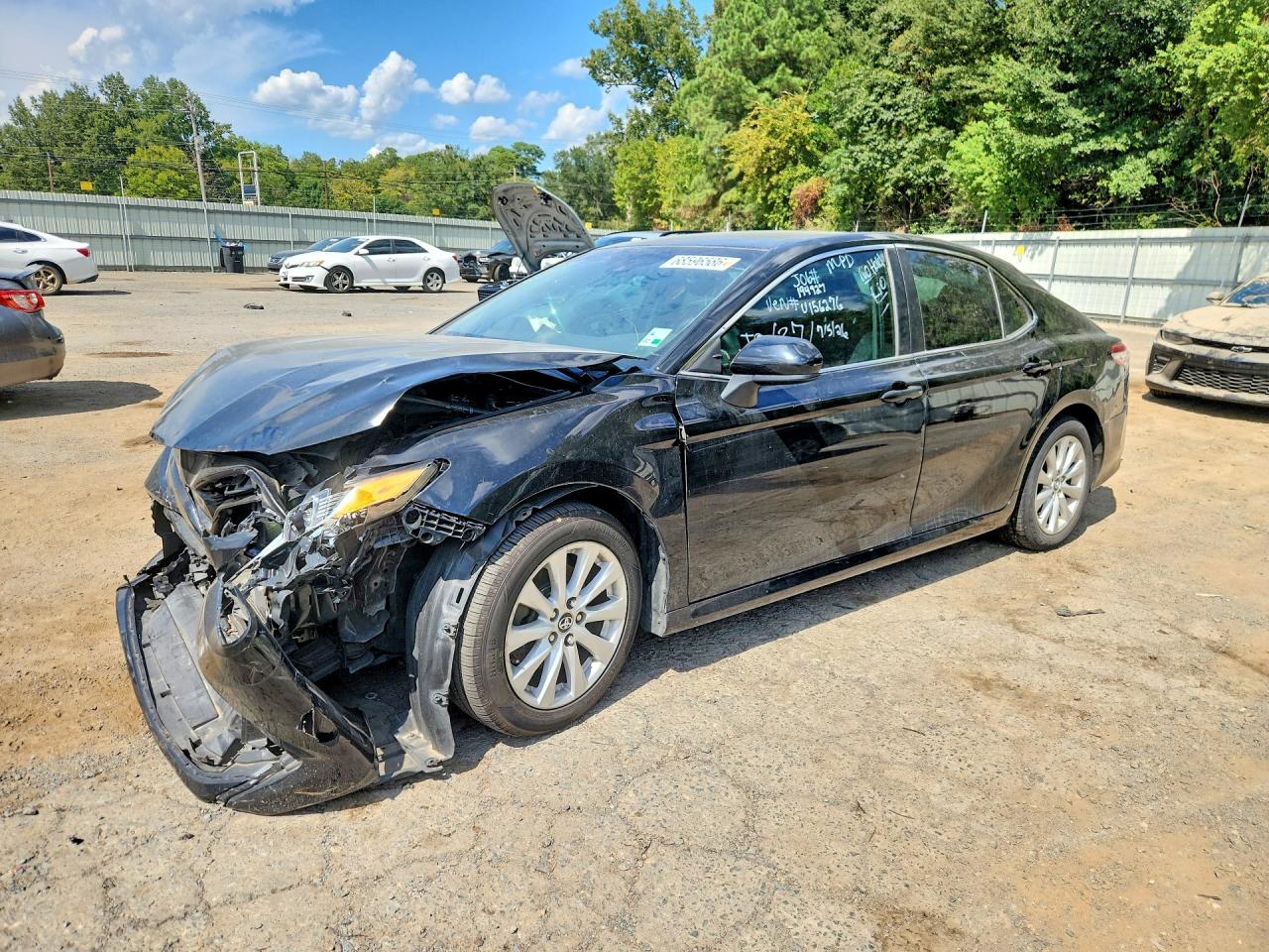 2018 TOYOTA CAMRY LE | 4T1B11HK8JU156276 | UPCARS