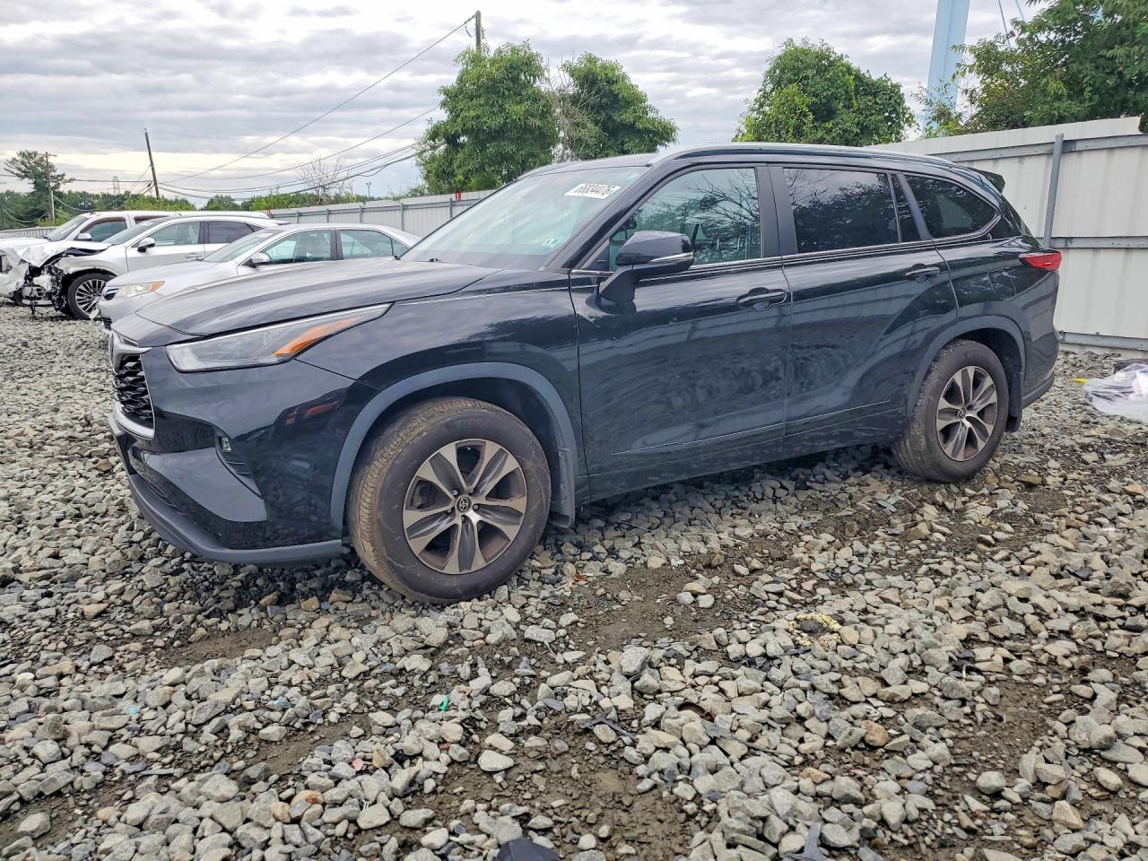 2023 TOYOTA HIGHLANDER XLE | 5TDKDRBH8PS502024 | UPCARS