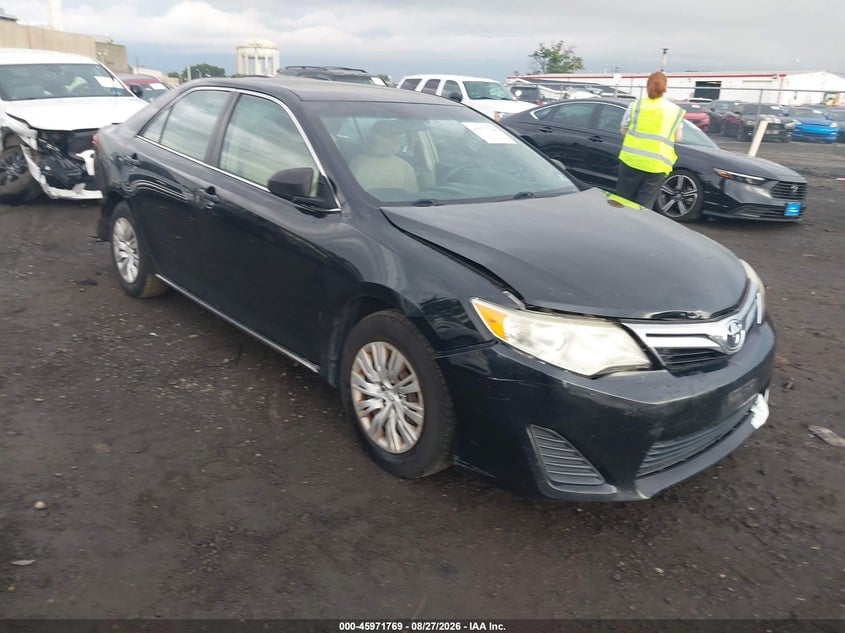 2014 TOYOTA CAMRY LE | 4T4BF1FK3ER375758 | UPCARS