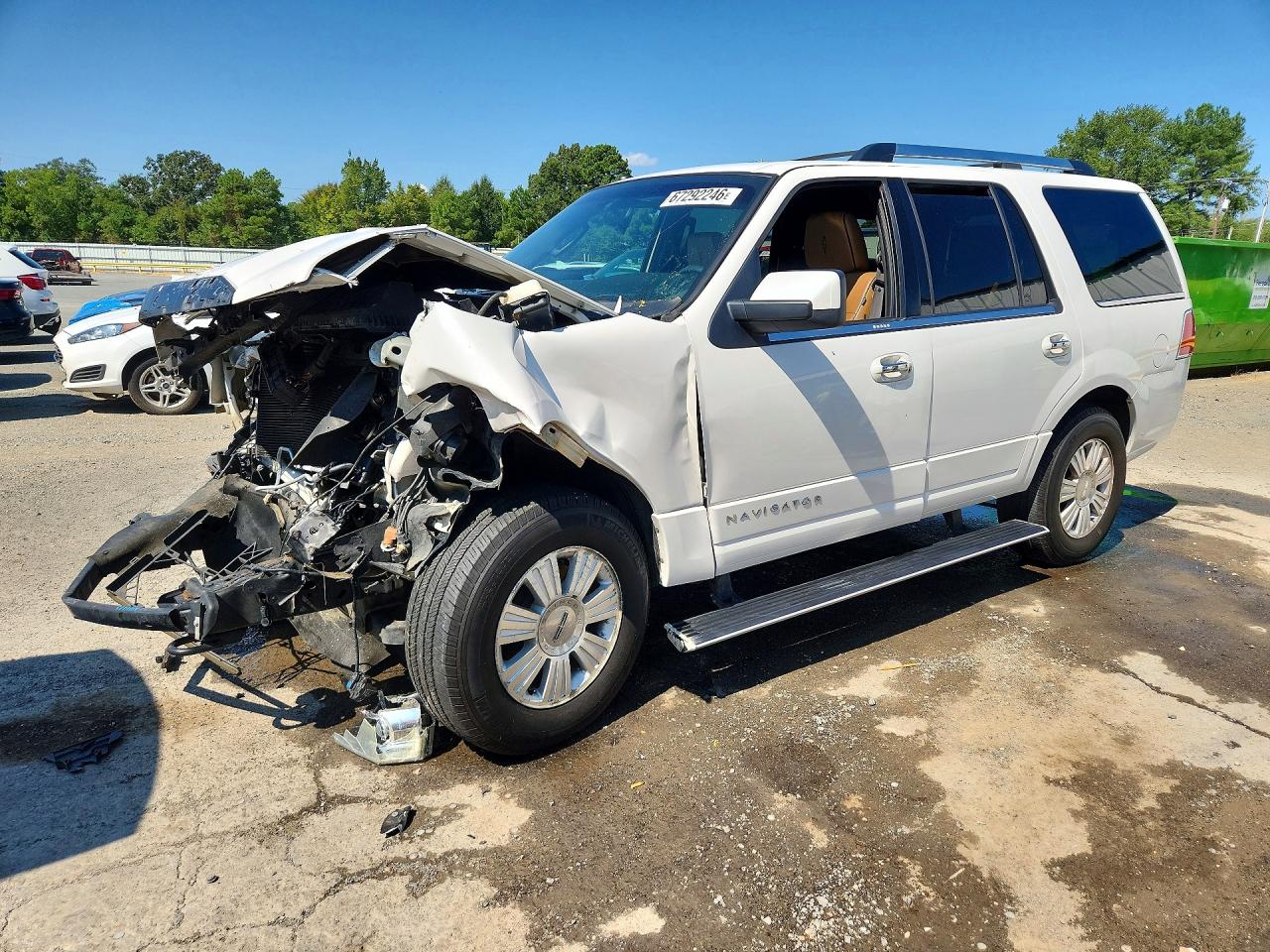 2011 LINCOLN NAVIGATOR | 5LMJJ2H51BEJ06307 | UPCARS