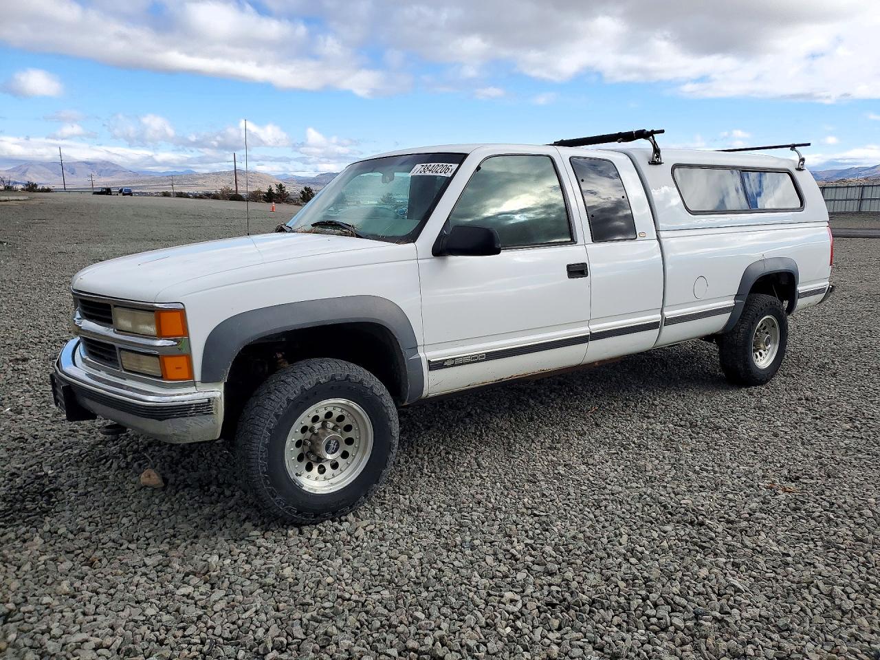 1998 CHEVROLET GMT K2500 | 1GCGK29J2WE232207 | UPCARS