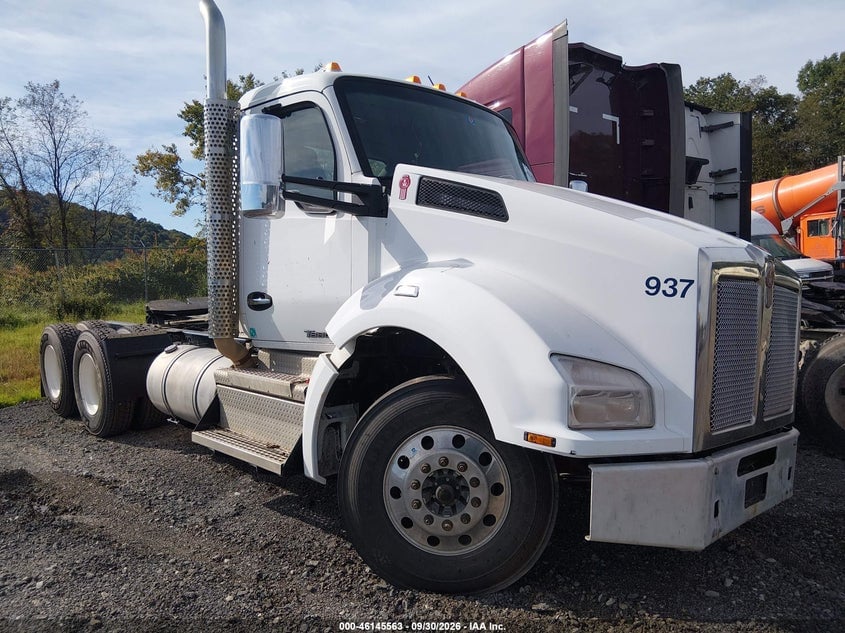 2020 KENWORTH T880 | 1XKZD49XXLJ407796 | UPCARS