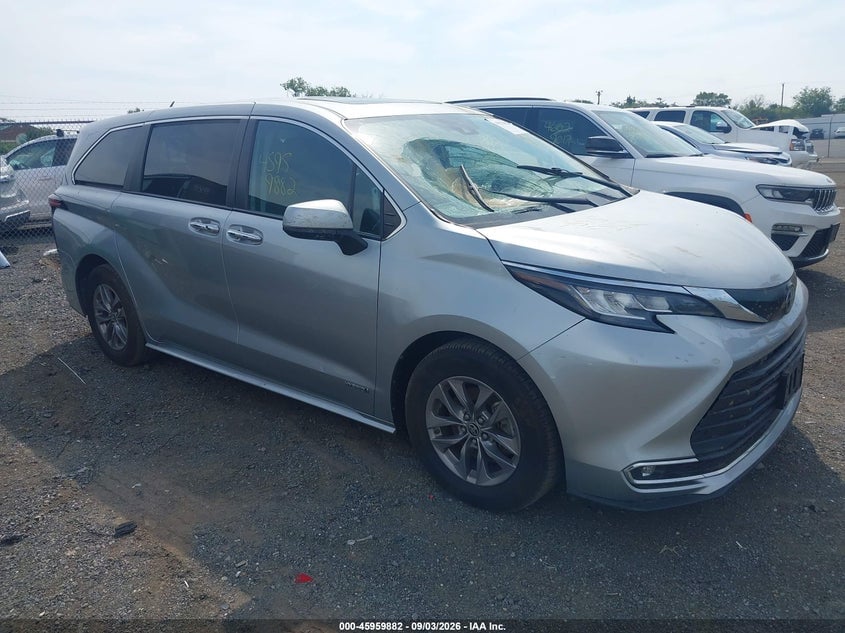 2021 TOYOTA SIENNA XLE | 5TDYRKEC0MS005449 | UPCARS