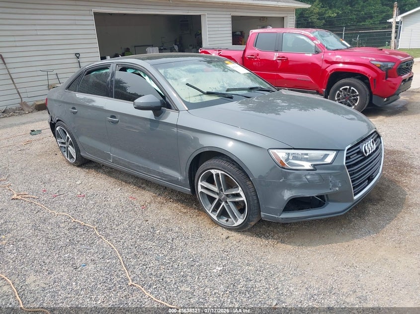 2018 AUDI A3 2.0T PREMIUM | WAUB8GFF2J1038375 | UPCARS