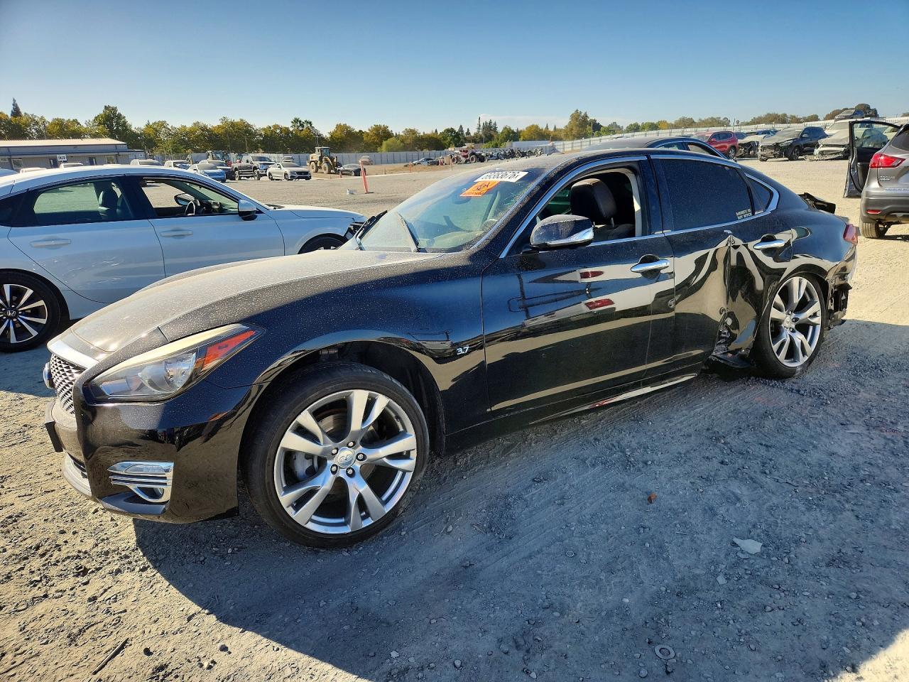 2017 INFINITI Q70 3.7 | JN1BY1AP7HM741532 | UPCARS