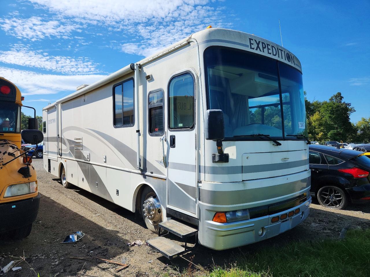 2002 FLET RECREATION EXPEDITION RV | 4UZAAHBV02CK20826 | UPCARS