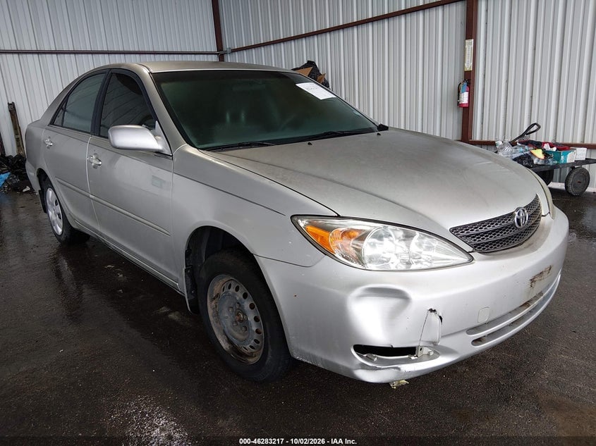 2004 TOYOTA CAMRY LE | JTDBE32K740245796 | UPCARS