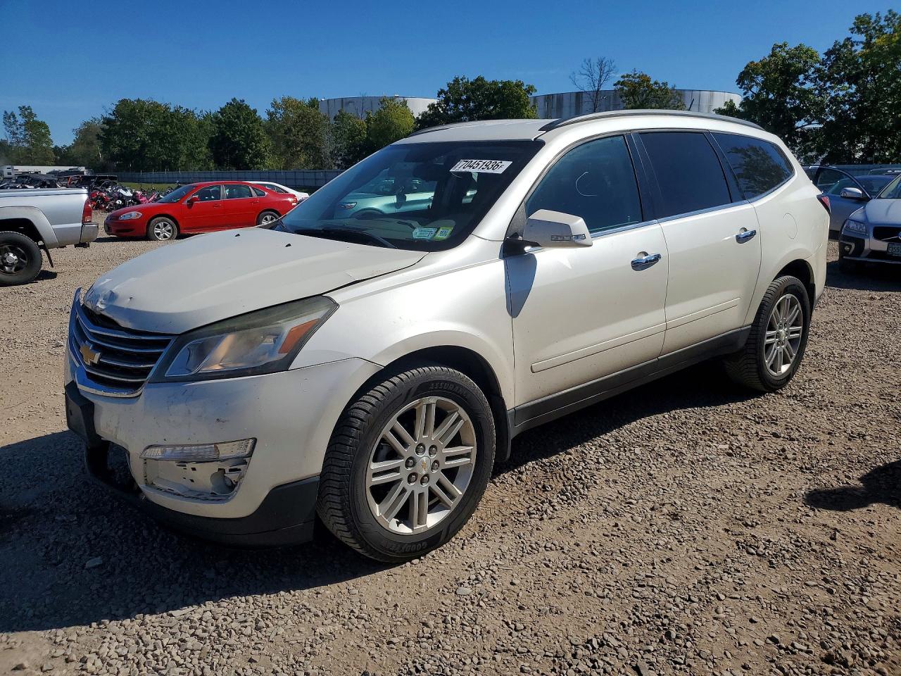 2015 CHEVROLET TRAVERSE LT | 1GNKVGKD8FJ272034 | UPCARS
