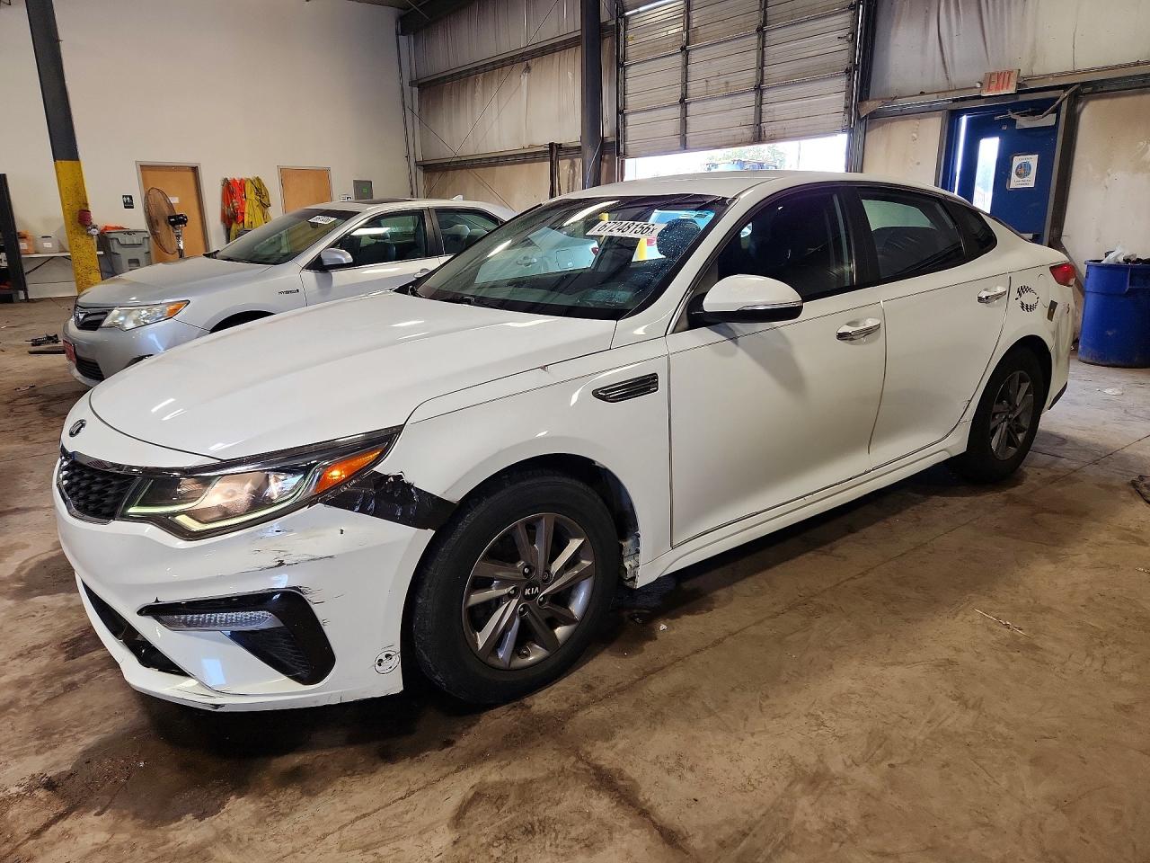 2020 KIA OPTIMA LX | 5XXGT4L31LG400574 | UPCARS