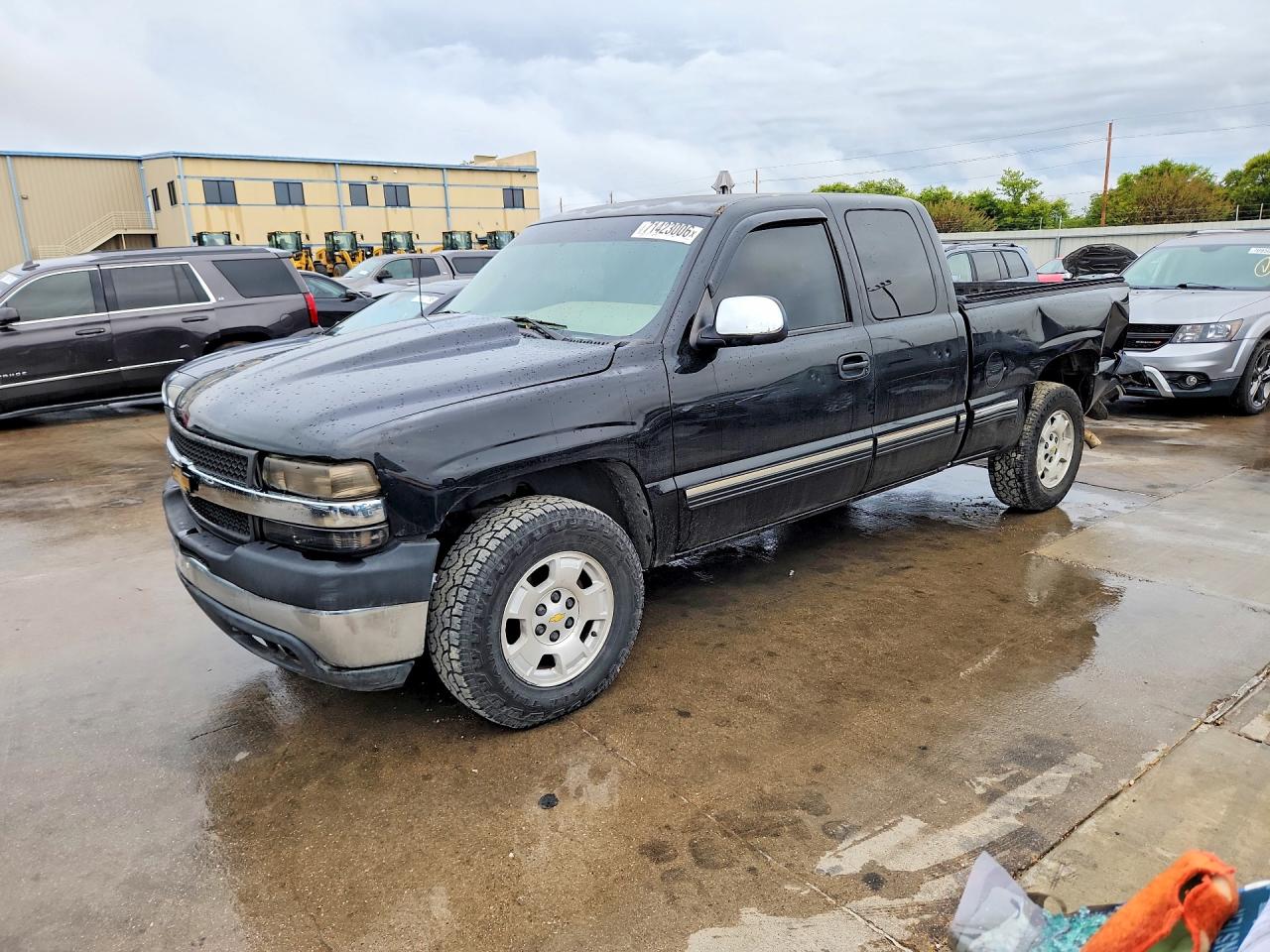 2001 CHEVROLET SILVERADO C1500 | 2GCEC19V411407696 | UPCARS