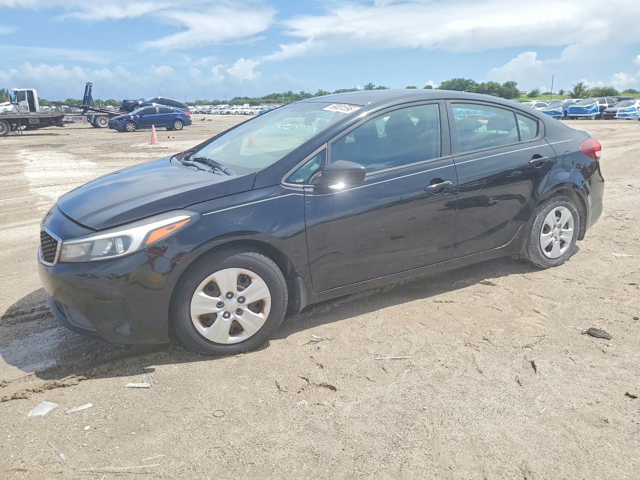 2018 KIA FORTE LX | 3KPFK4A77JE245443 | UPCARS