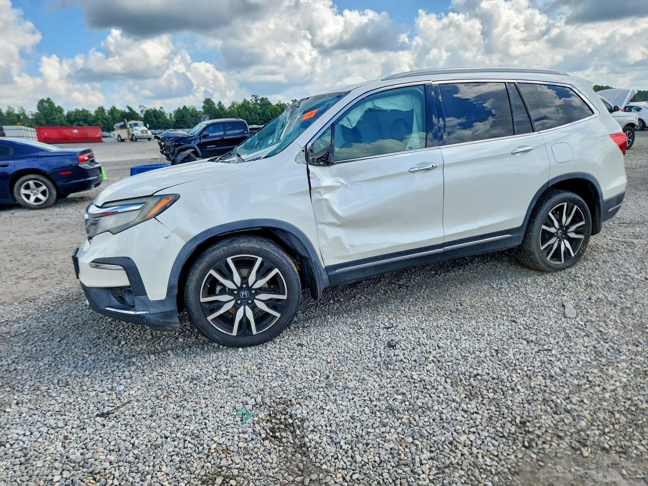 2019 HONDA PILO TOURING | 5FNYF5H95KB009038 | UPCARS