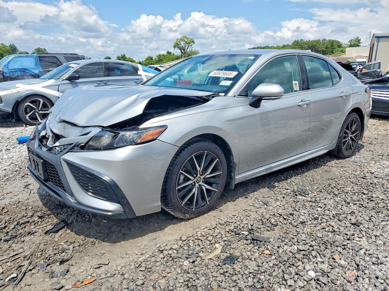 2022 TOYOTA CAMRY SE | 4T1T11AK7NU703848 | UPCARS