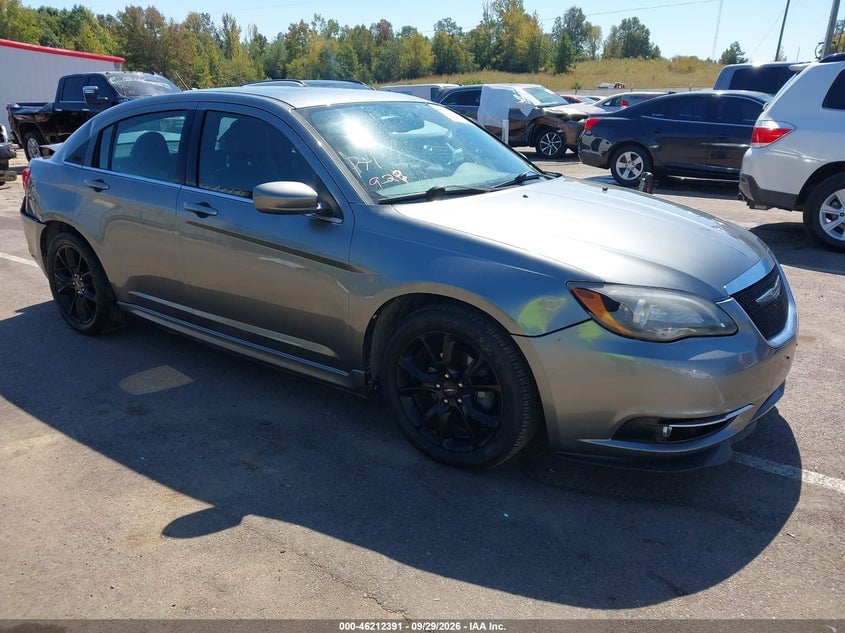 2013 CHRYSLER 200 LIMITED | 1C3CCBCG4DN719595 | UPCARS