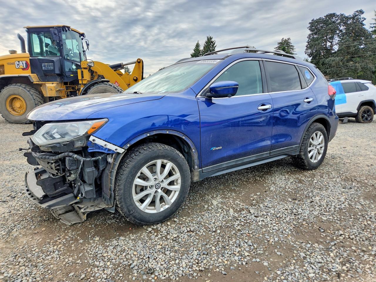 2017 NISSAN ROGUE SV | 5N1ET2MV8HC773867 | UPCARS