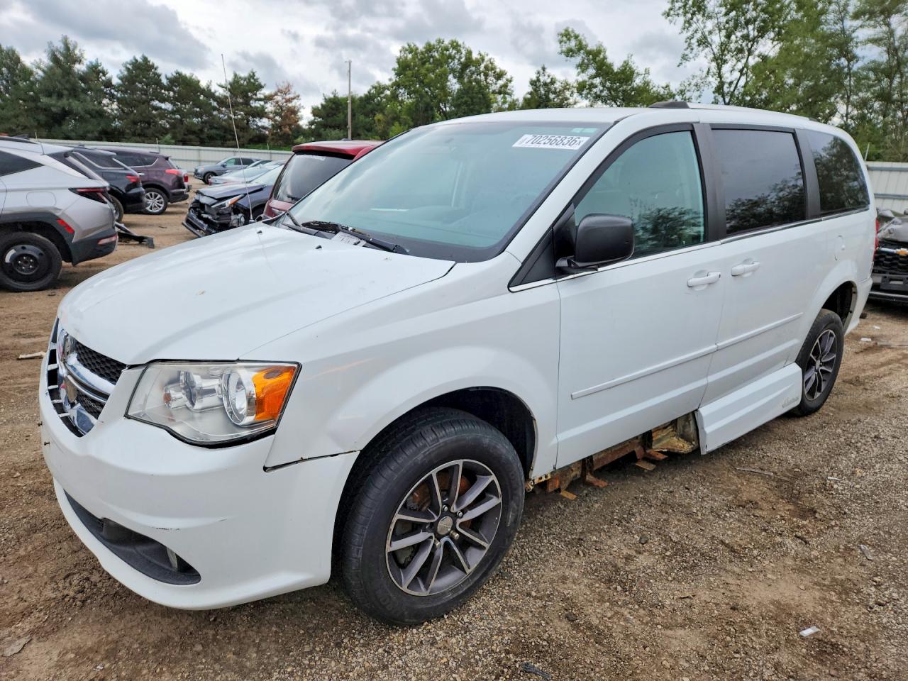 2017 DODGE CARAVAN SXT | 2C4RDGCG4HR760317 | UPCARS