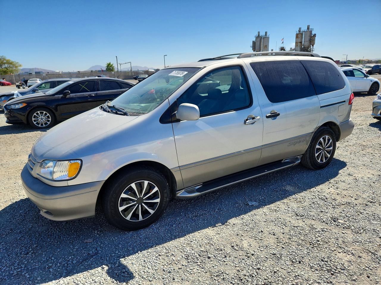2002 TOYOTA SIENNA XLE | 4T3ZF13C02U434676 | UPCARS