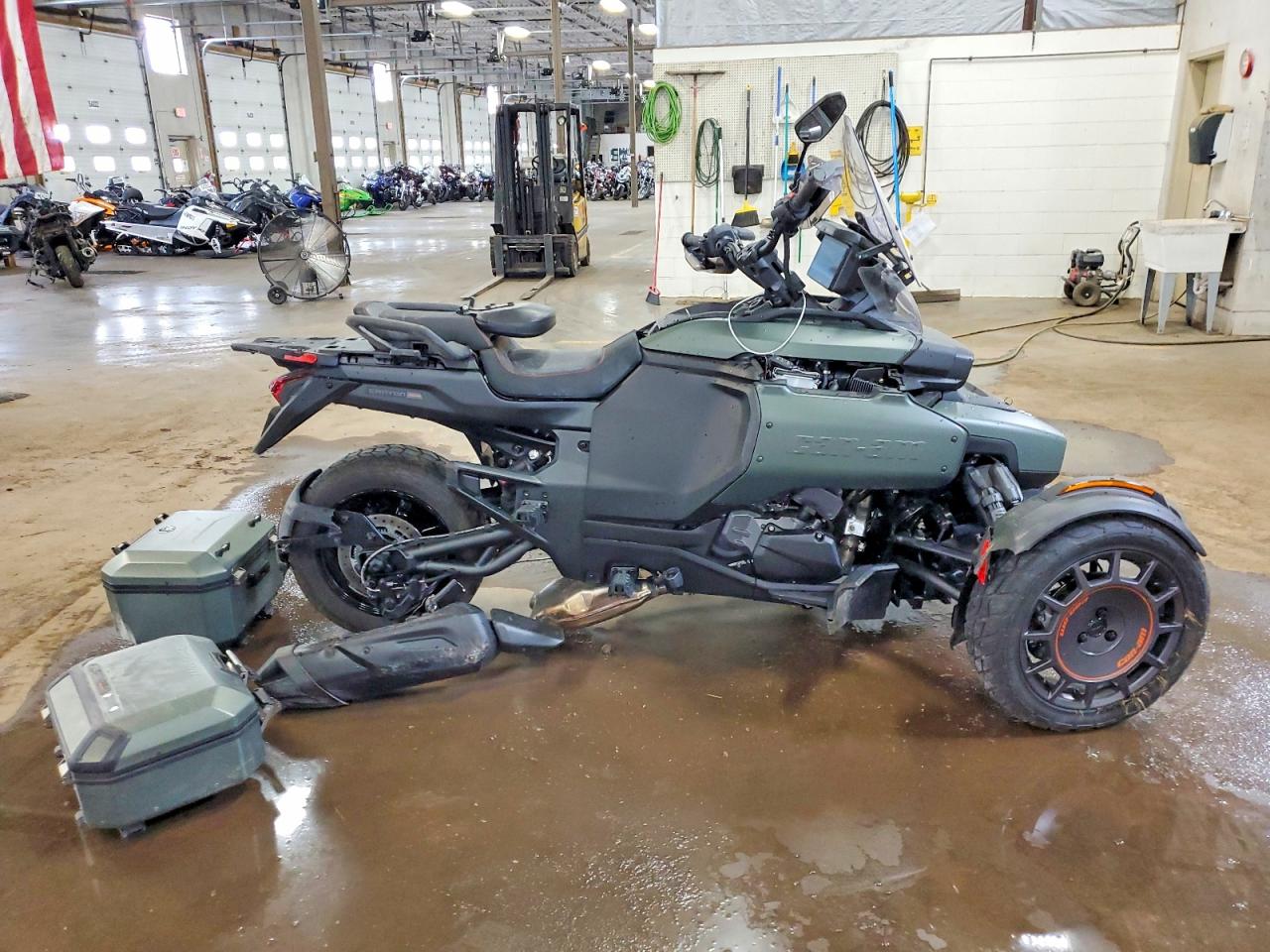 2025 CAN-AM ALL OTHE REDROCK | 2BXBMDD28SV000067 | UPCARS